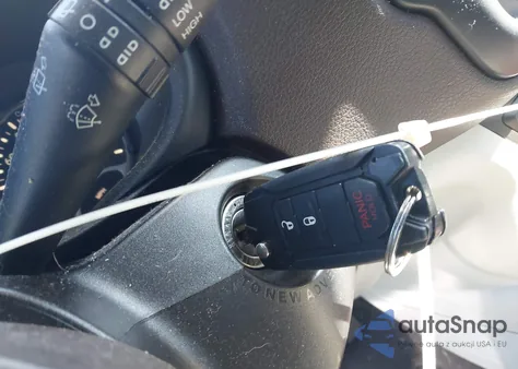 2015 Jeep Renegade Latitude из США, поврежденный, VIN ZACCJABT0FPB63909